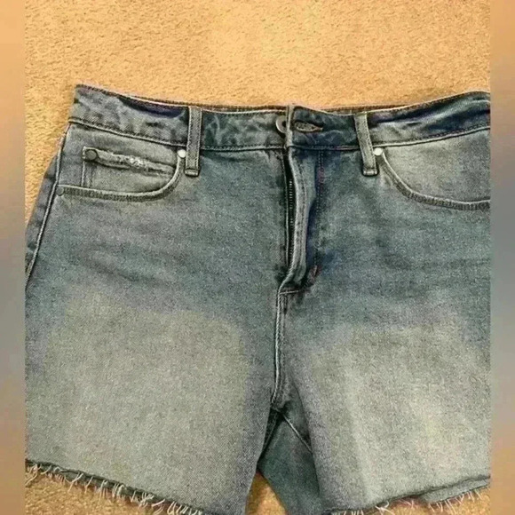 Articles Of Society Light Wash Denim Shorts NWOT 26 - Picture 1 of 3